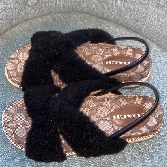 tally shearling sandals